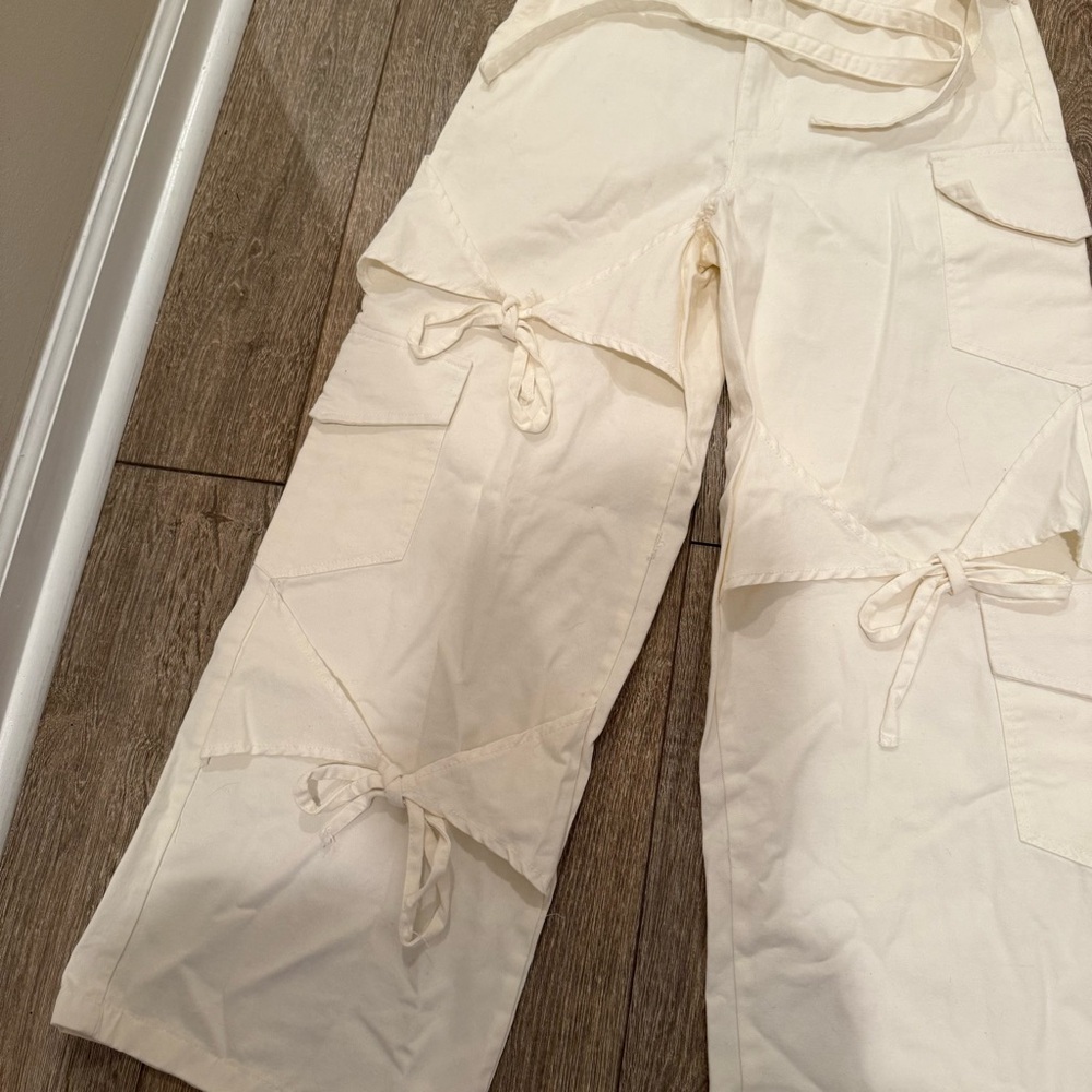 Pants - Picture 3 of 4